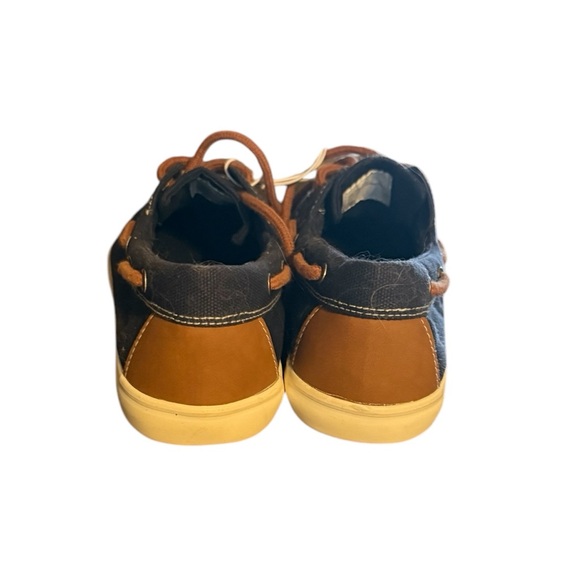 Boat shoes new men’s size 6 or women's size 8 navy brown laces & white s… - Picture 4 of 6